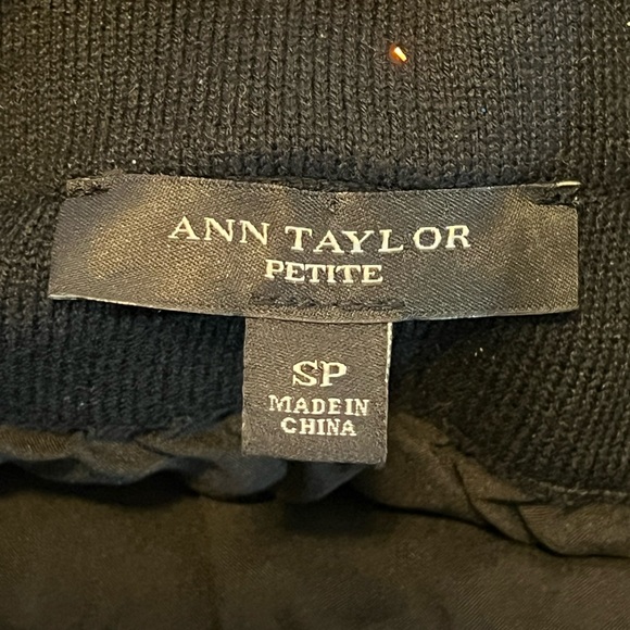 ANN TAYLOR ❤️💋FUN SEXY FLIRTY SKIRT💋❤️SIZE S SP PETITE SMALL BLACK LAYER 536 - Picture 3 of 13
